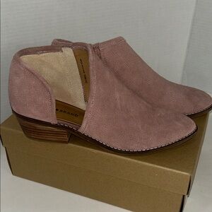 Lucky Brand Dusty Pink Ankle Booties